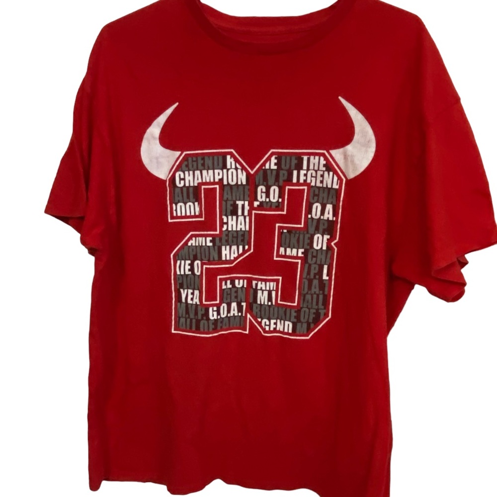 Young & Wild Chicago Bulls #23 Michael Jordan NBA Basketball Men’s XL T-Shirt